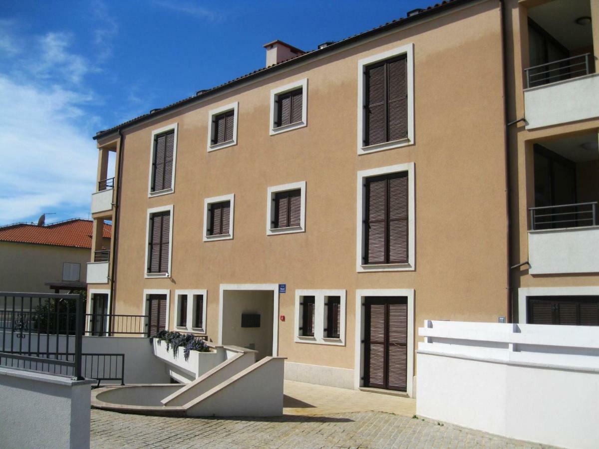 Apartment Oliva Yourcroatiaholiday Premantura Eksteriør billede
