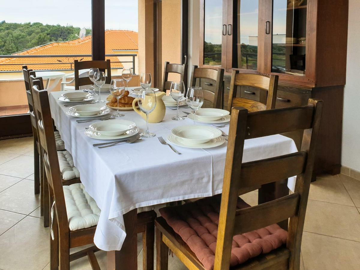 Apartment Oliva Yourcroatiaholiday Premantura Eksteriør billede